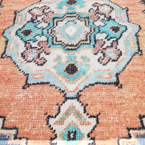 009 - BILLIE - Picture 1 of 4